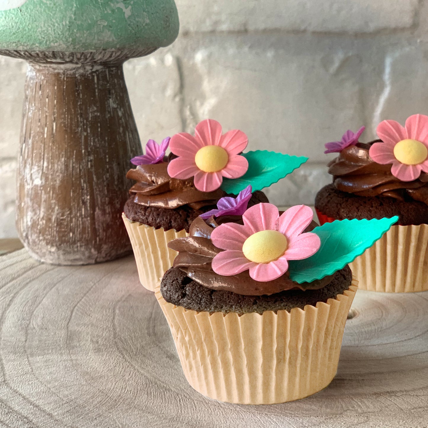 DECORACIÓN OBLEA COMESTIBLE 5 FLORES + 25 MINIFLORES + 8 HOJAS