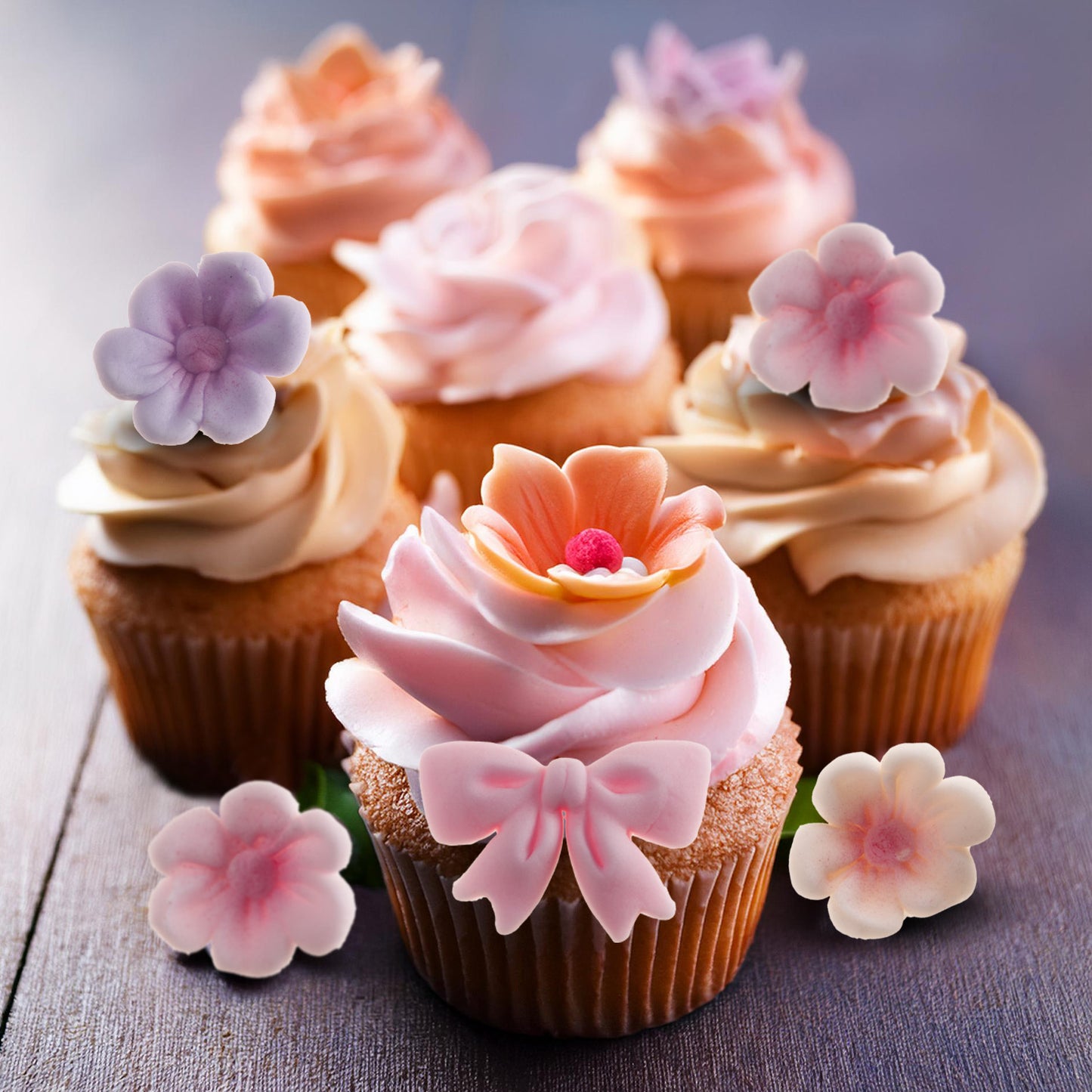 LAZO ROSA CON FLORES COMESTIBLES